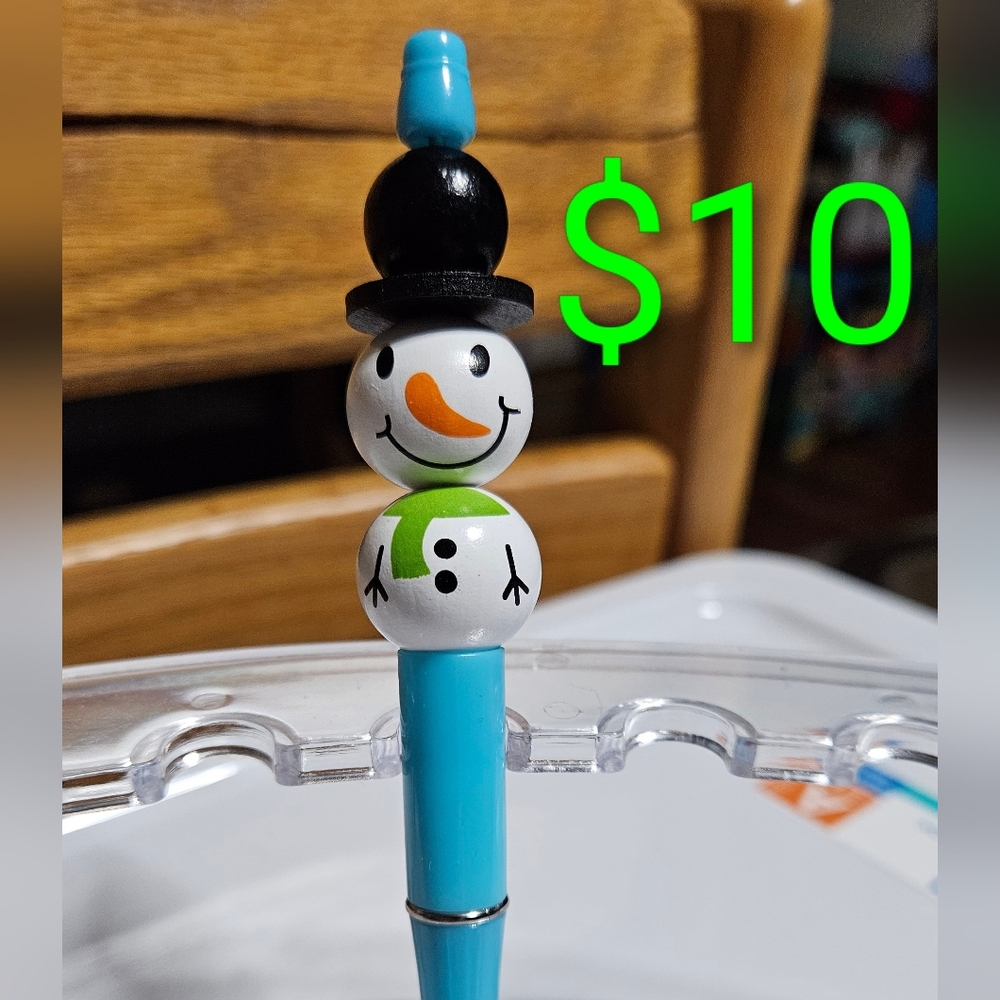 Snowman Themed Blue and Black Pen